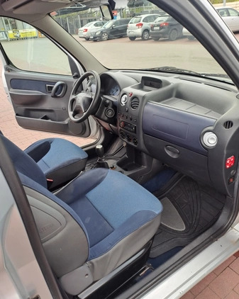 Citroen Berlingo cena 9900 przebieg: 220370, rok produkcji 2003 z Świecie małe 37